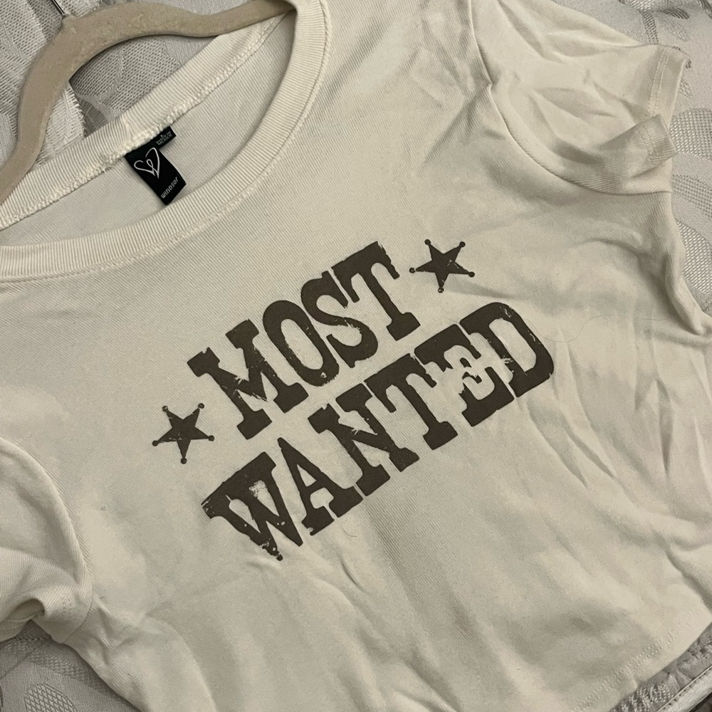 Windsor Cream Short-Sleeve 'Most Wanted' Graphic Tee (worn once)